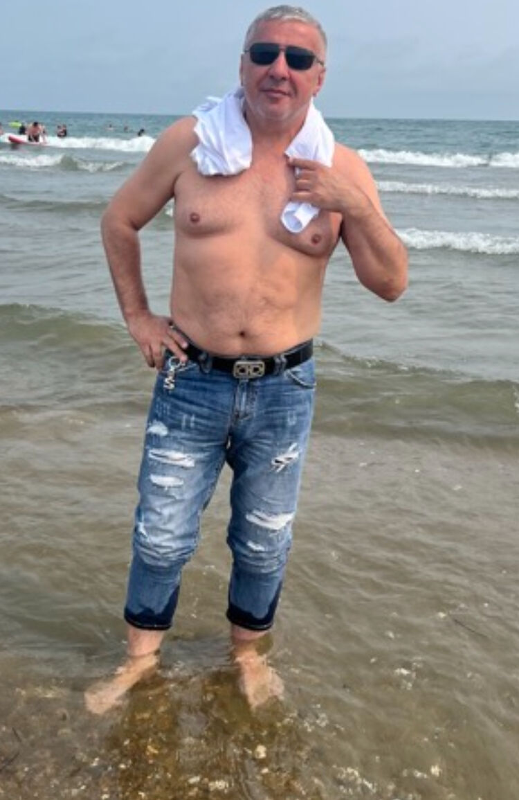  45538931  , 48 ,    