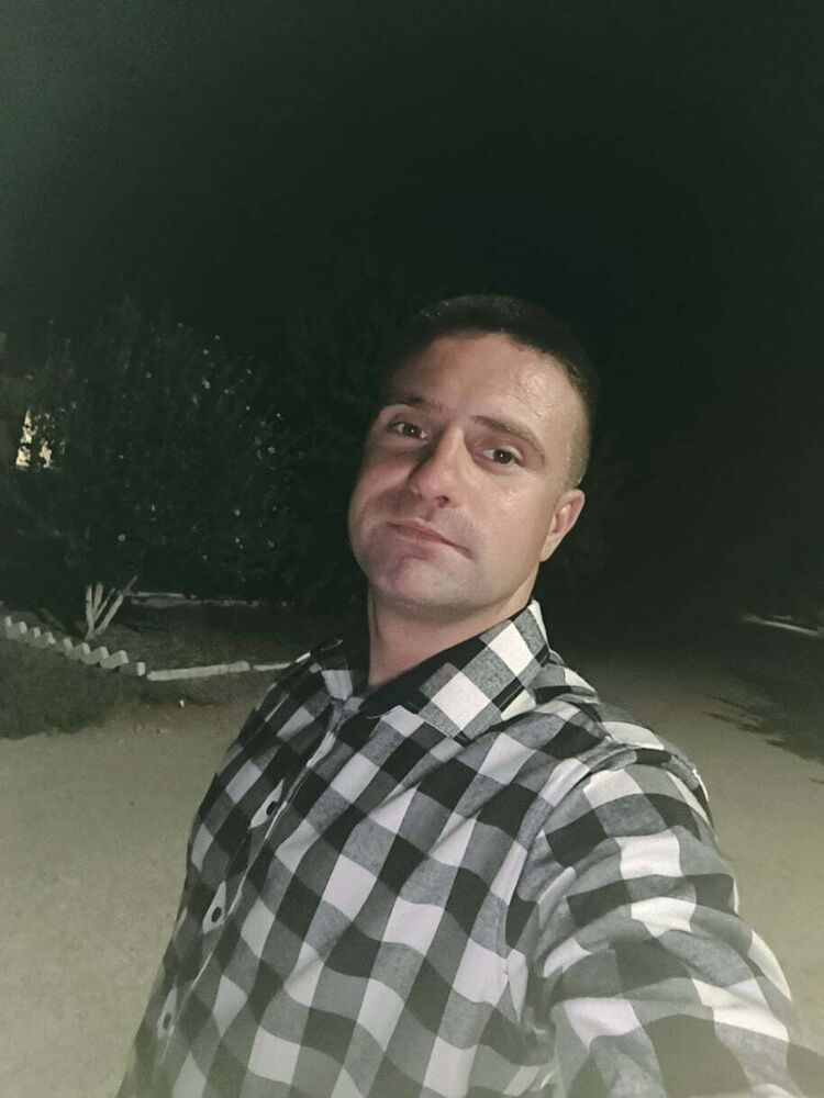  46044881  , 29 ,    