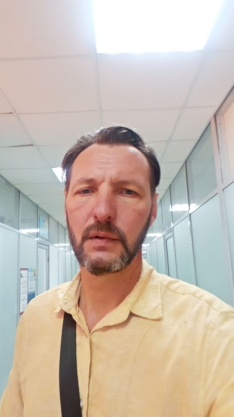  53211791  Ruslan, 47 ,    
