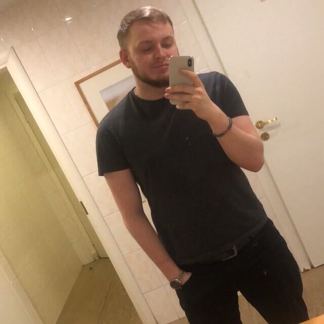  32678631  , 28 ,    
