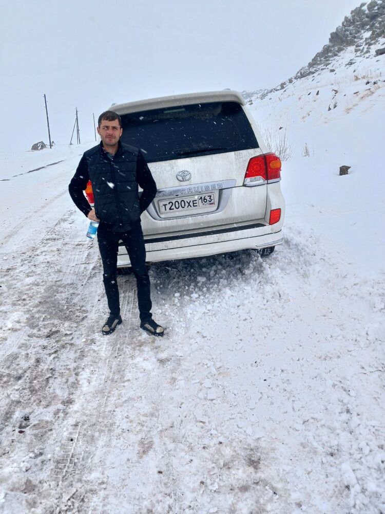 40571121  , 27 ,    
