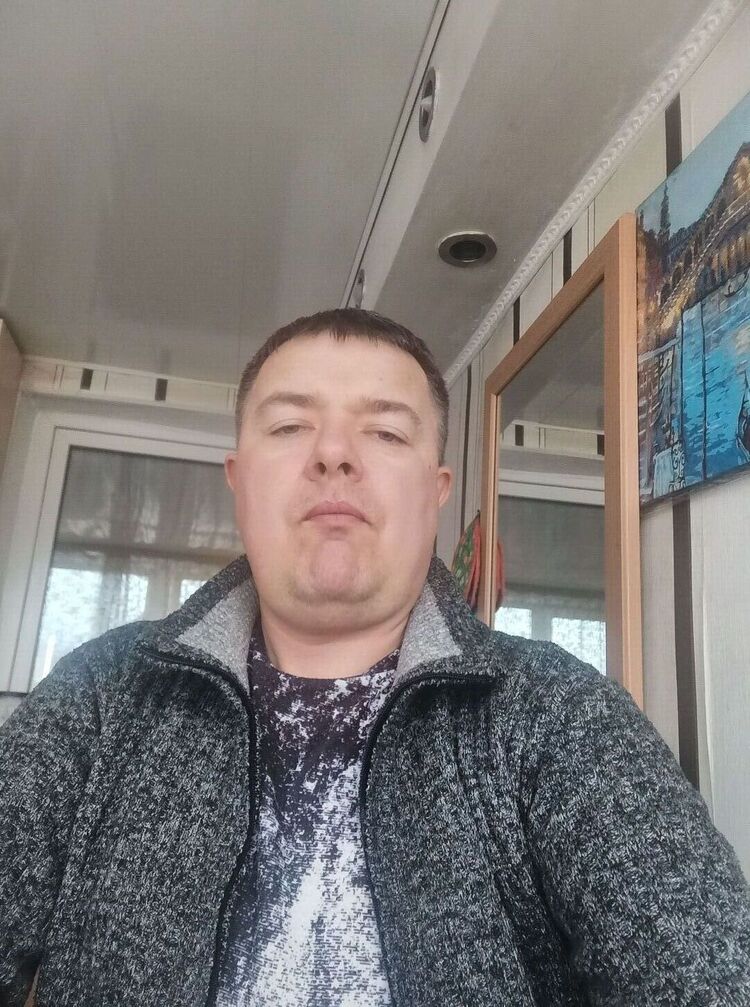  46571741  , 42 ,    