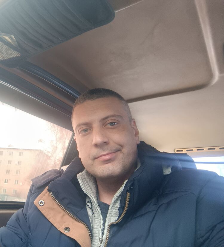  44886341  , 38 ,    
