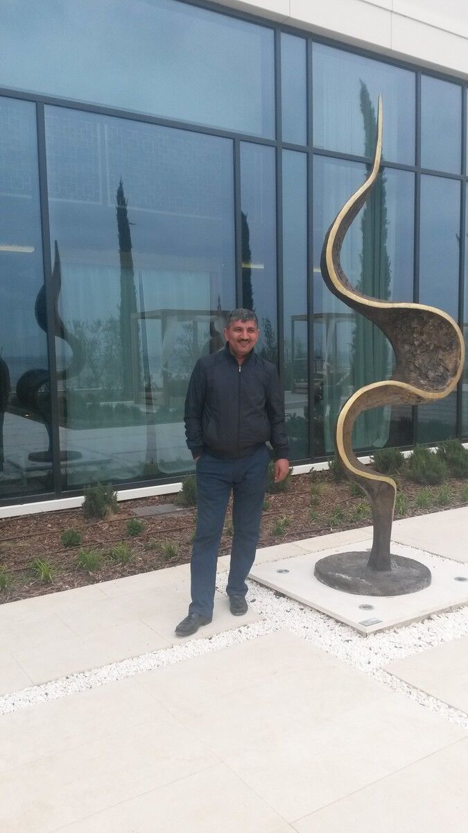  ,   Elxan, 51 ,  