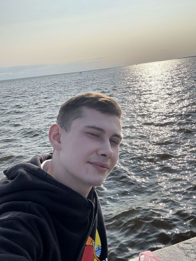  54613431  Daniil, 24 ,    