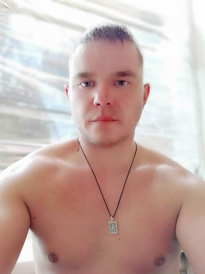  21288971  , 34 ,    