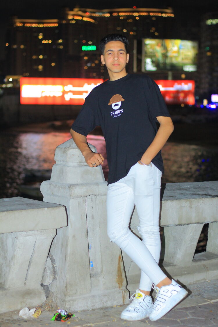  ,   Ahmed, 25 ,   ,   