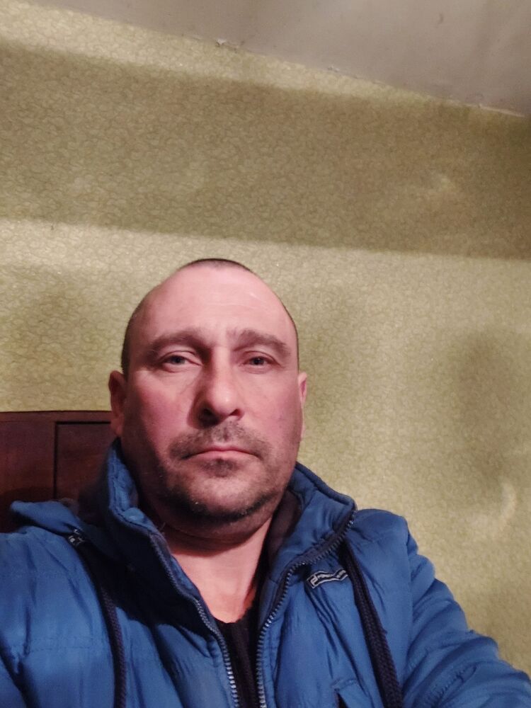  33233281  Amadey, 52 ,    