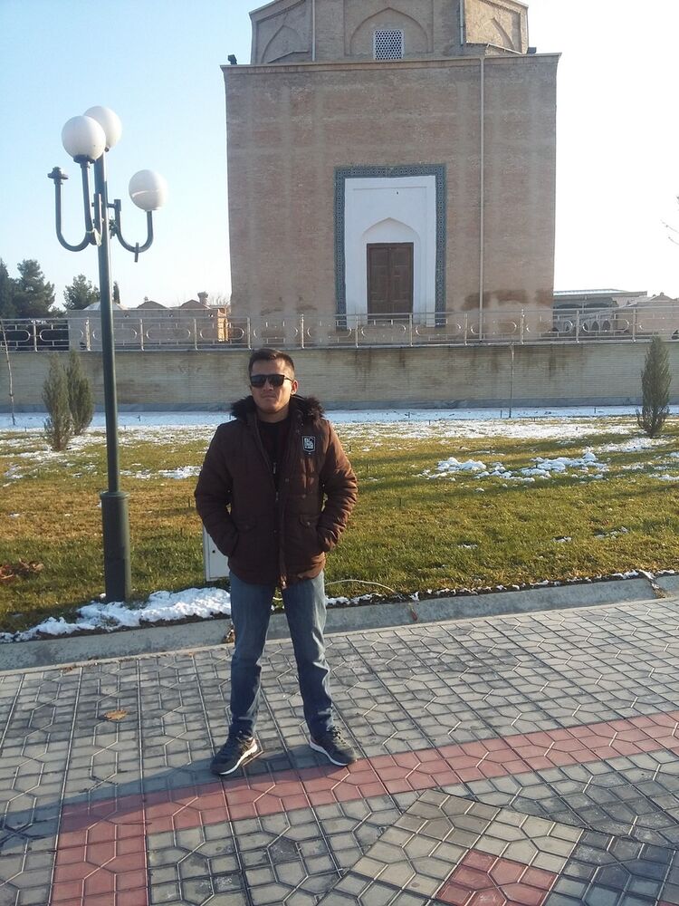  18337371  Jasur, 30 ,    
