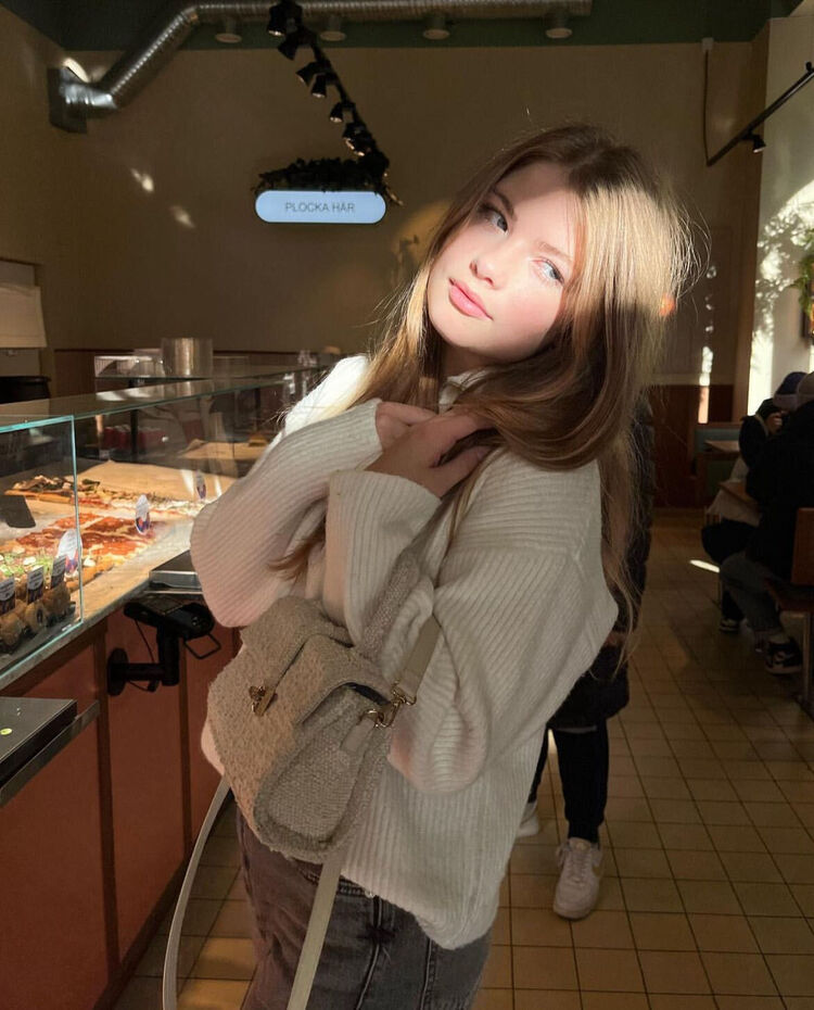 ���� 38698831 ������� ����, 22 ����, ���� ���������� � ������