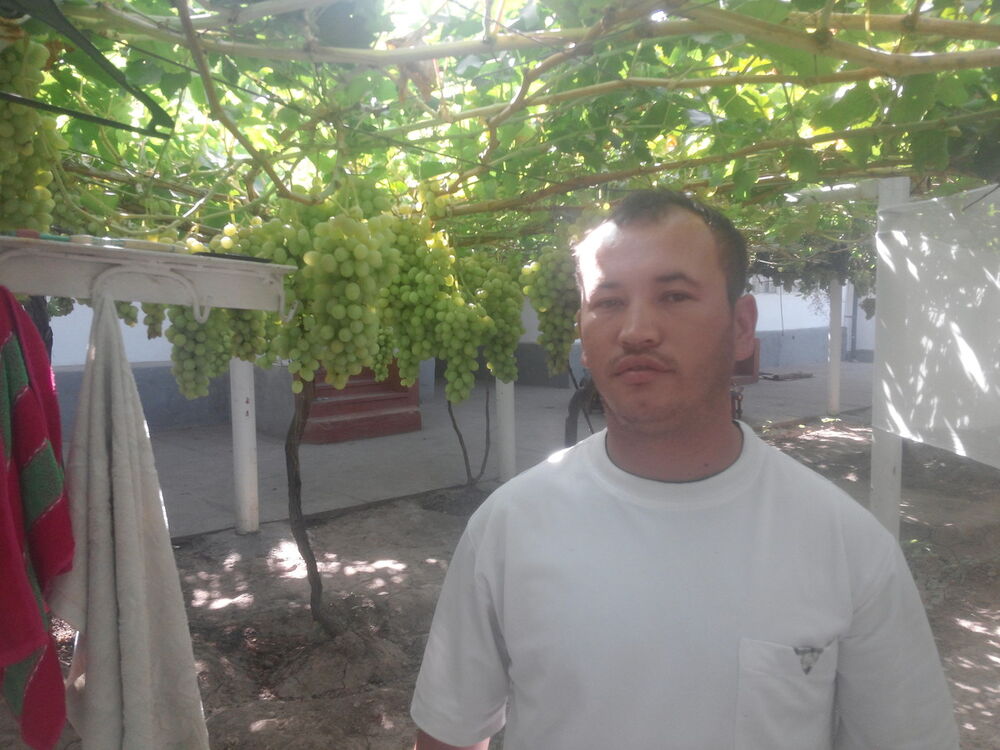  ,   Bohodir, 33 ,  