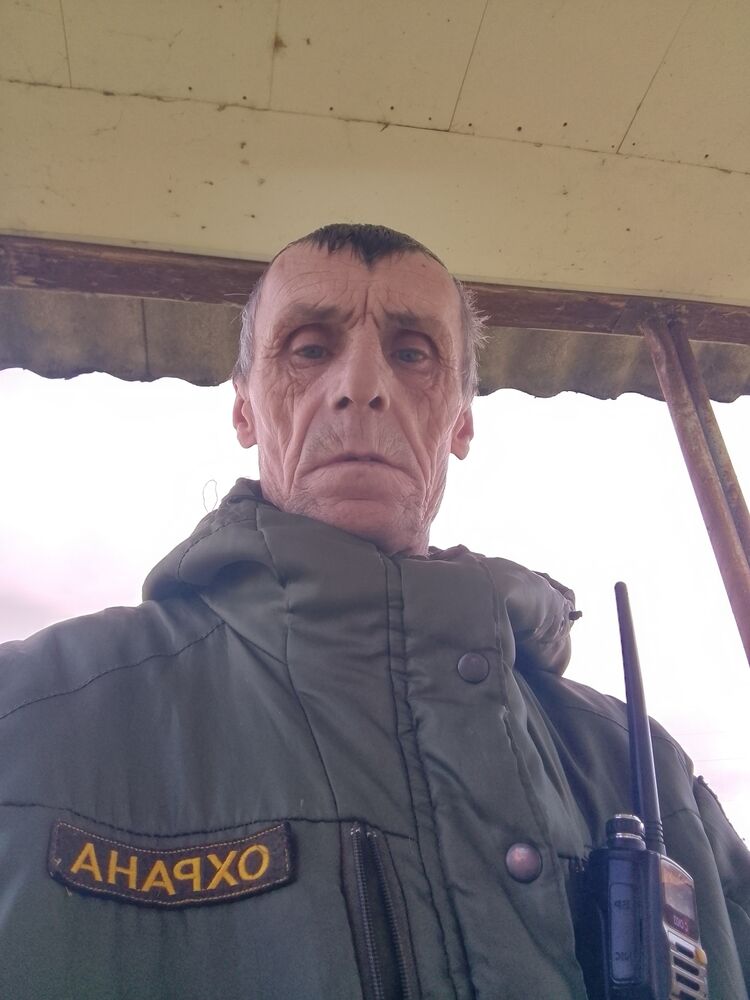  40419251  Pavel, 53 ,    