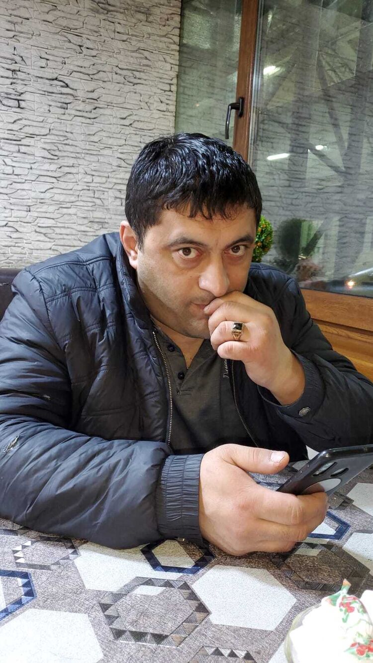  28192431  Elmar, 44 ,    