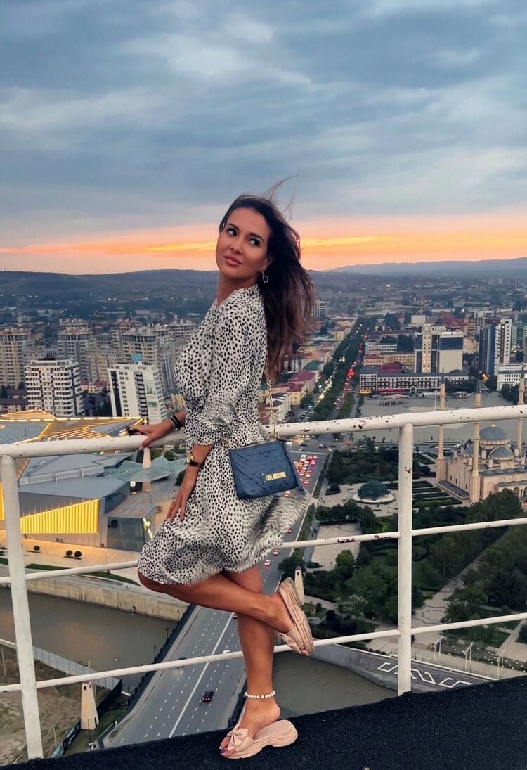  ,   Sabina, 37 ,   ,   