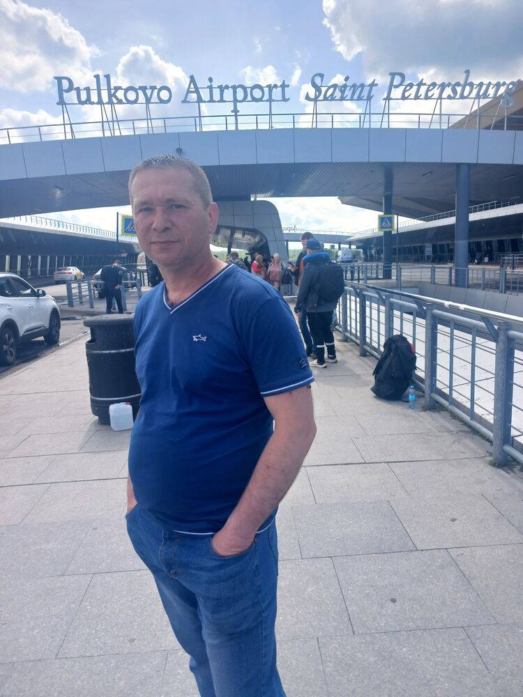  52182781  Zoran, 47 ,    -