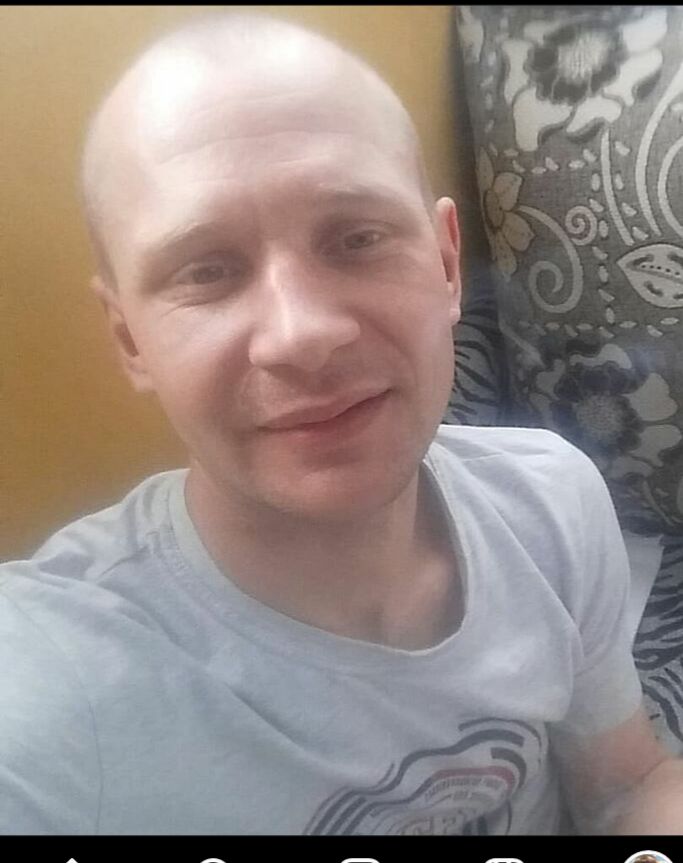  34049681  , 39 ,    