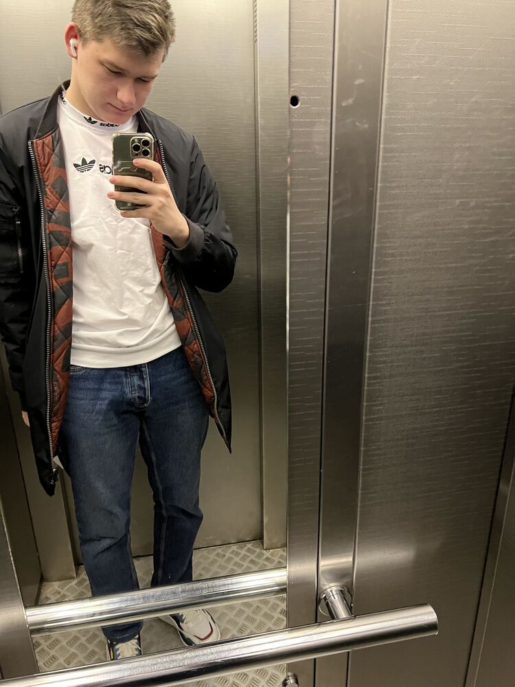  34286621  , 24 ,     