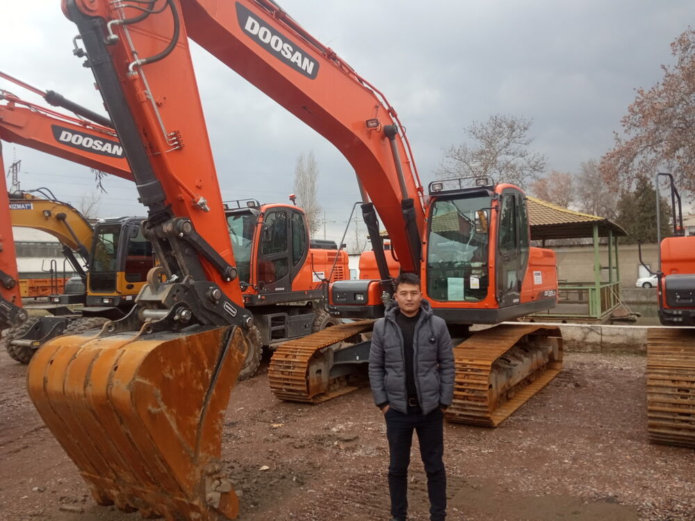  19006581  Nurik, 32 ,    