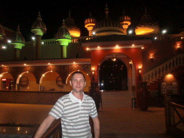  11349681  Andrej, 48 ,    