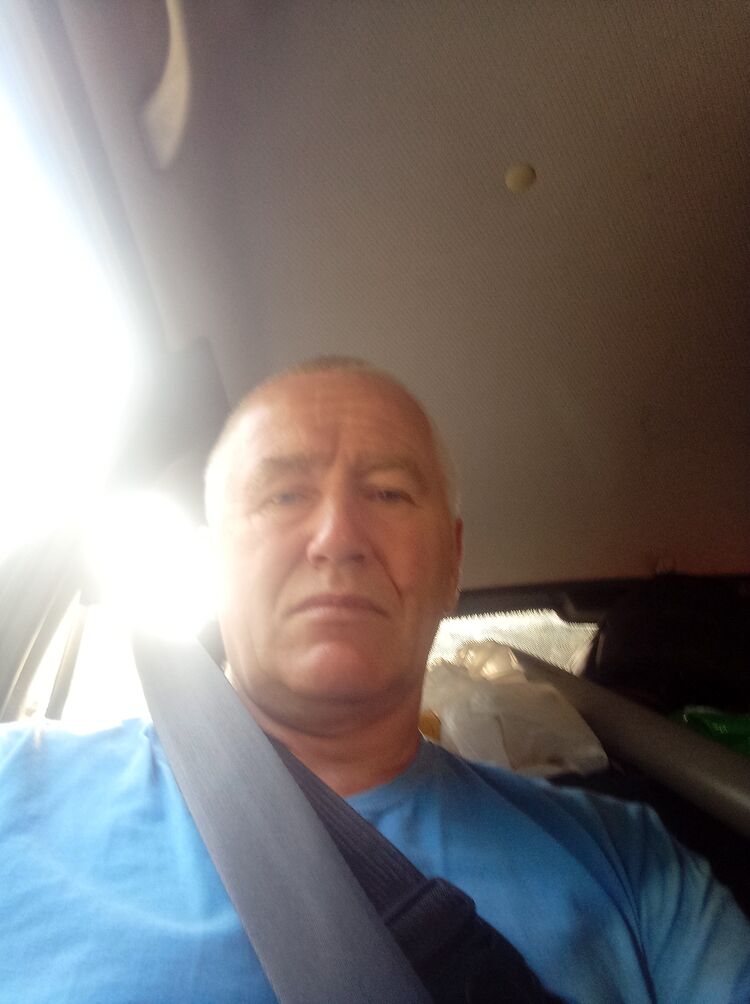 44300841  , 53 ,     