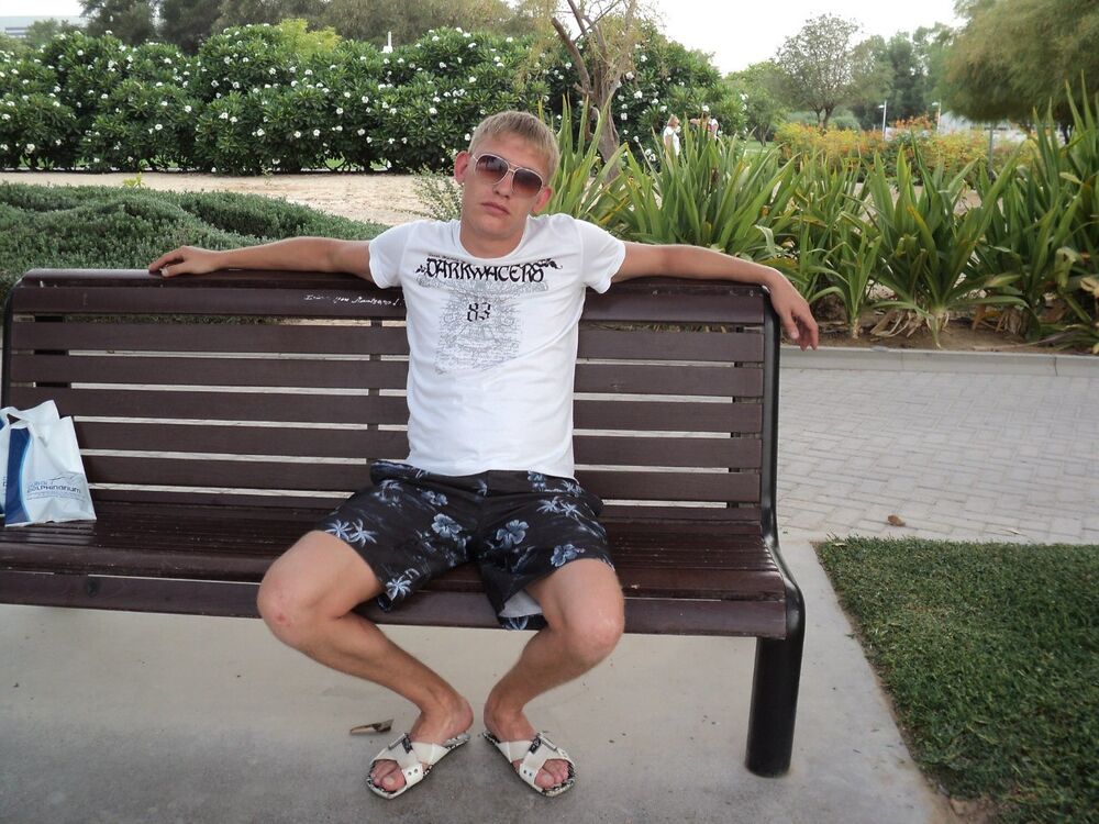  26560001  Timur, 39 ,    