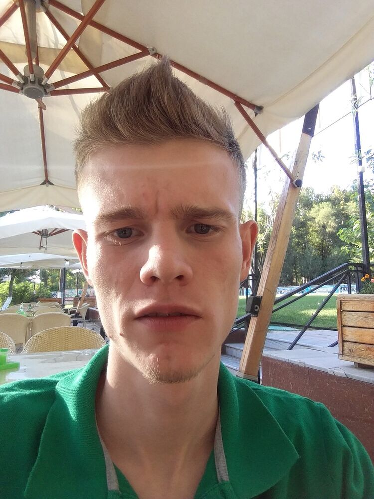  15456701  Arseny, 26 ,    