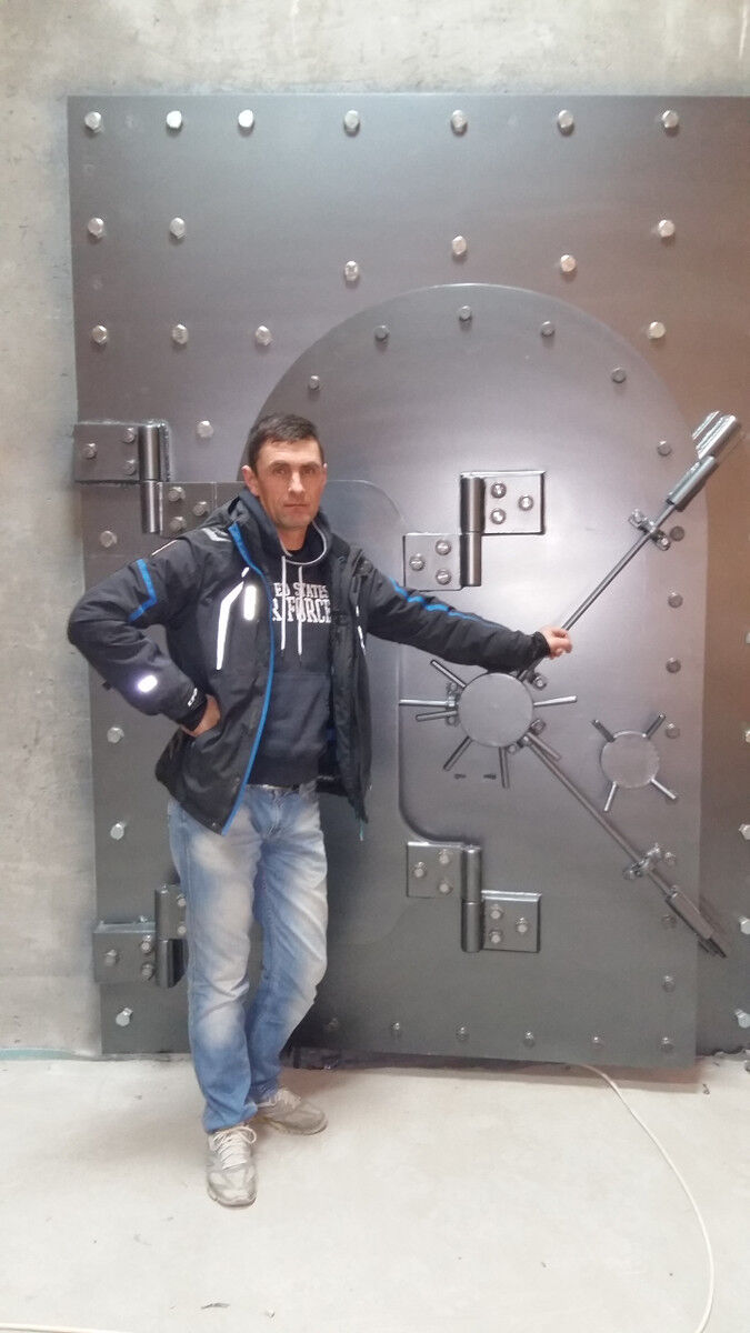 ���� 13733131 ������� �����, 56 ���, ���� ���������� � ������