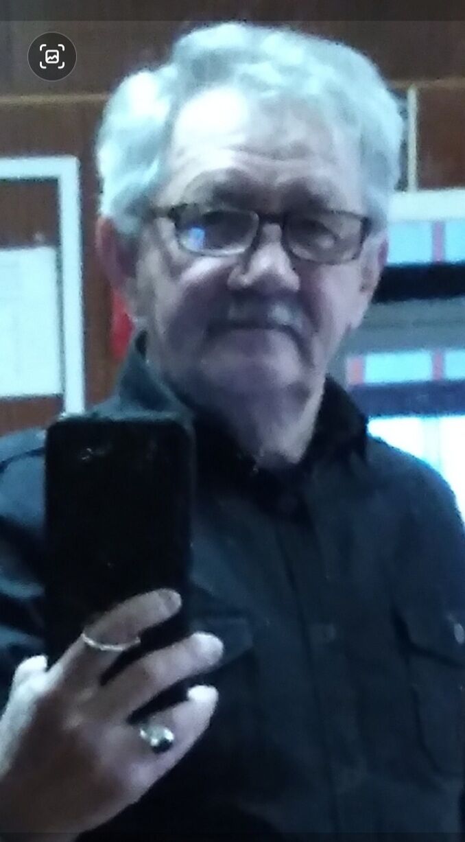  27284731  Sergey, 67 ,    