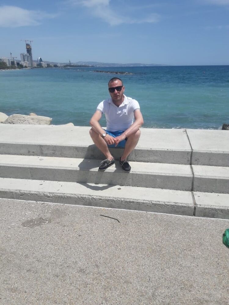 Limassol,   David, 41 ,   ,   , c 