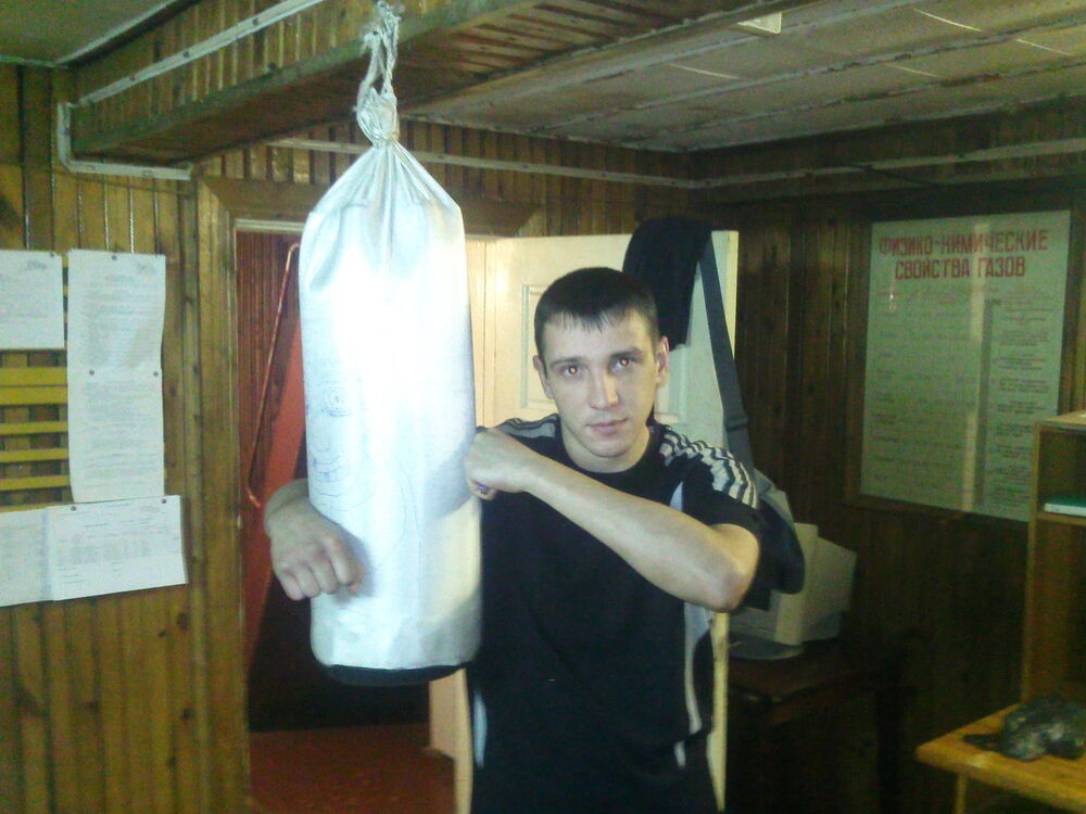  ,   Maks, 38 ,   