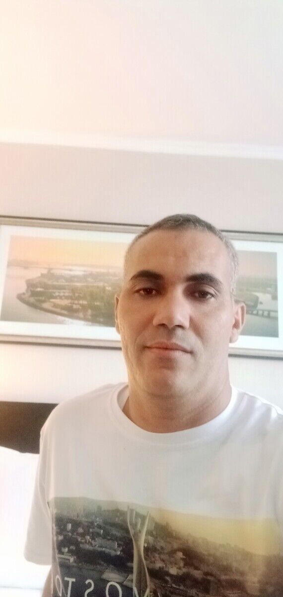 -,   Zinou, 46 ,     , c 