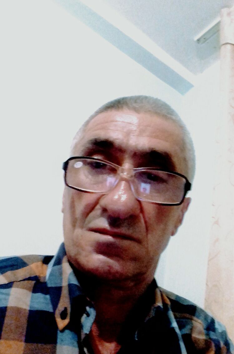  24668131  , 63 ,    