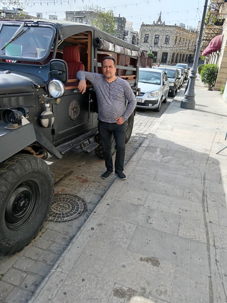  43446271  Zaur, 51 ,    