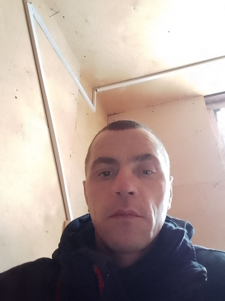  54629761  Sergei, 42 ,    