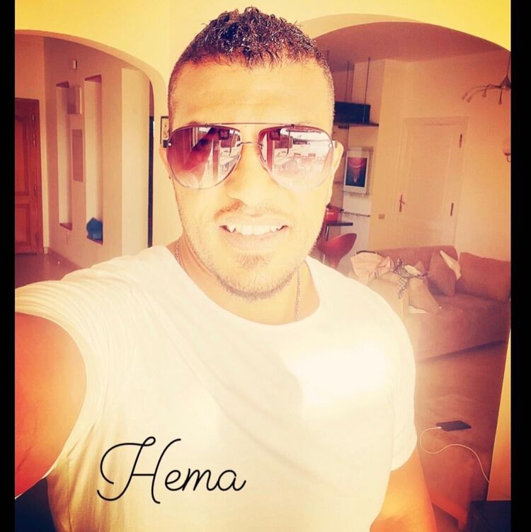  ,   Hema, 41 ,   ,   