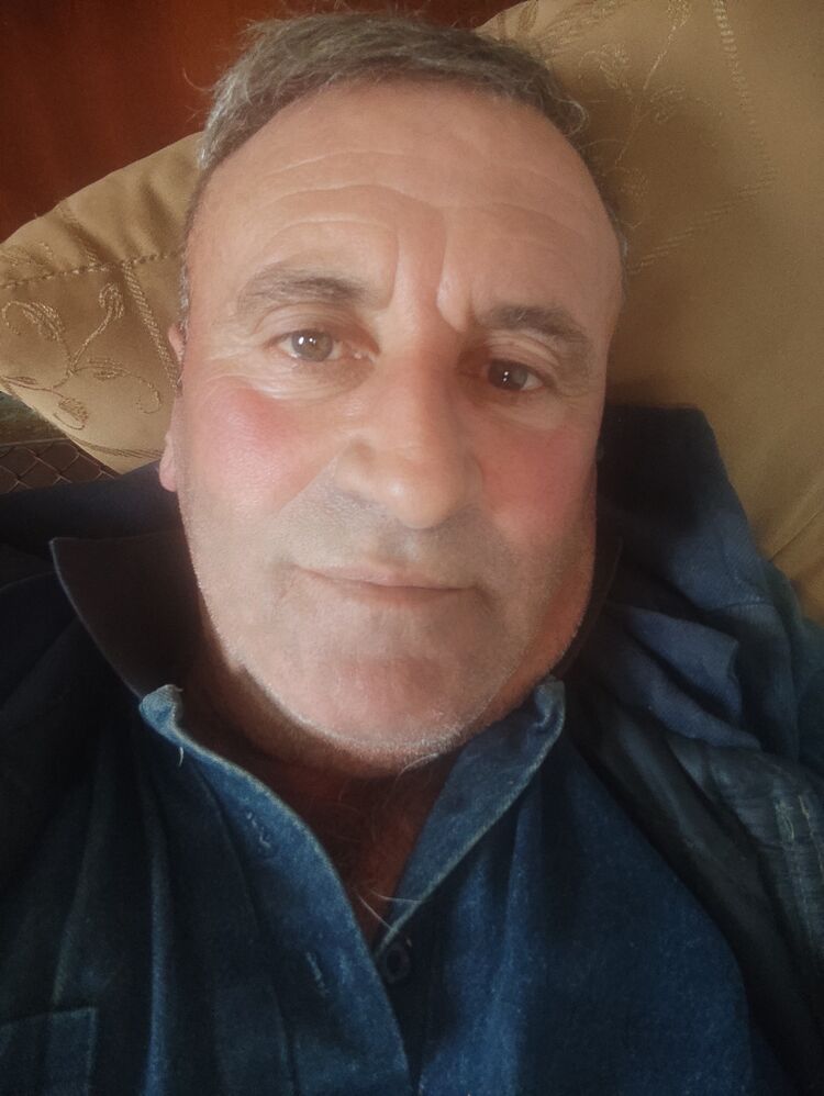  49373561  Erdogan, 54 ,    