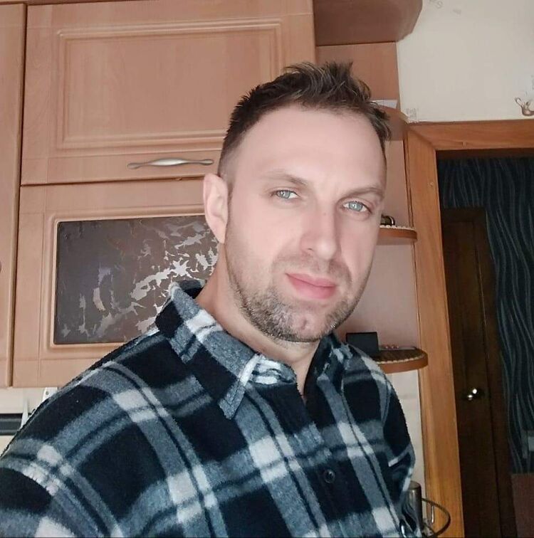  43620761  , 46 ,    
