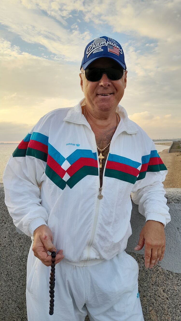  49960711  Vyacheslav, 49 ,    