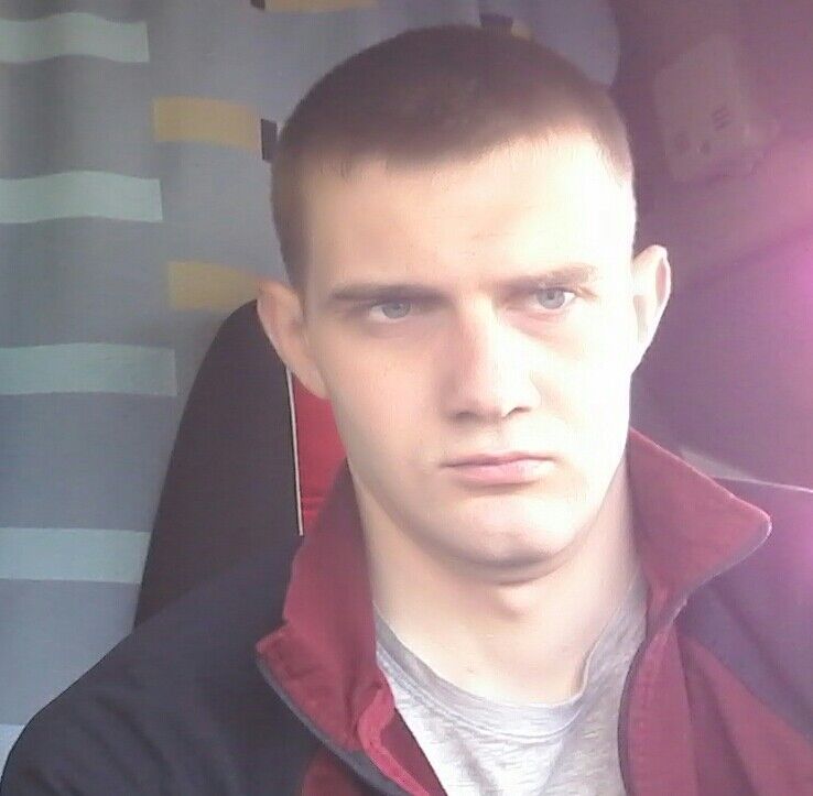  15129471  Andrii, 30 ,    -