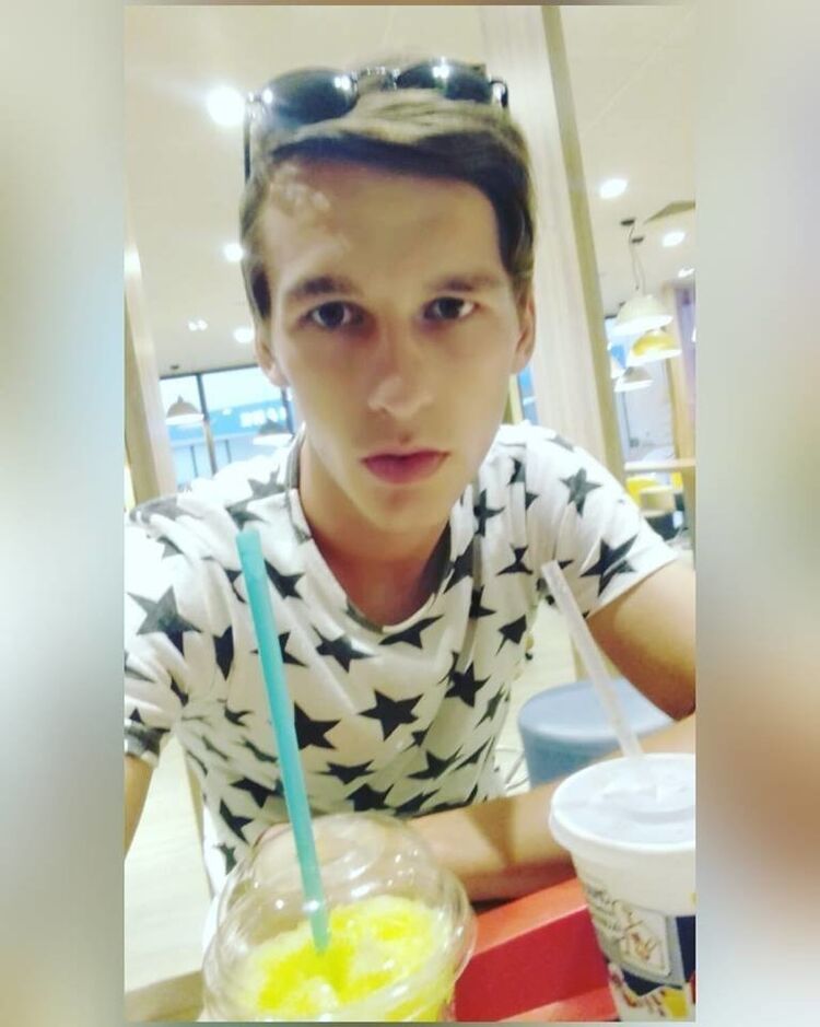  15098871  Irakli, 31 ,    