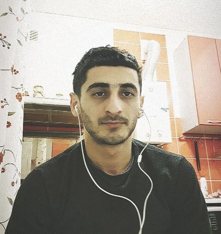  -,   Zahir, 32 ,   ,   , c , 