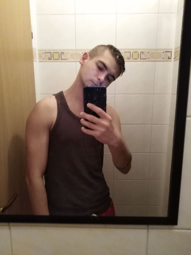 24693921  Vitaliy, 24 ,    