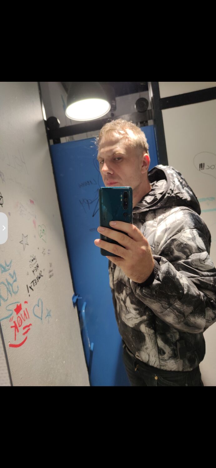  53345541     , 37 ,    