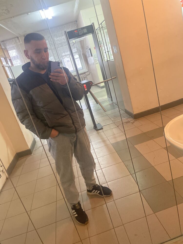  45545761  , 24 ,    