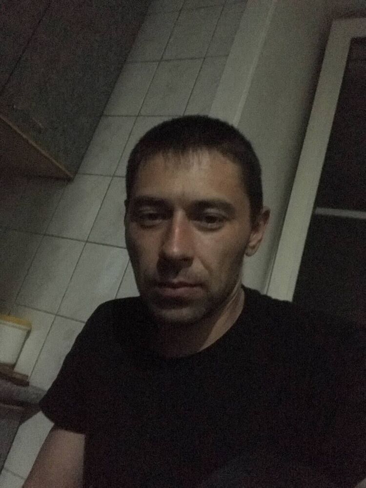  37188561  , 32 ,    