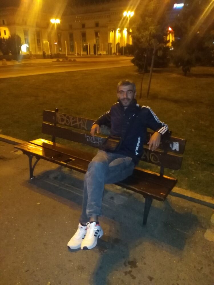  17316081  Levani, 75 ,    