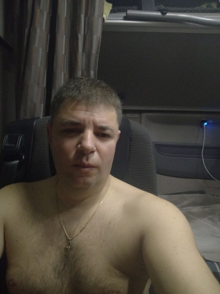  15961831  , 45 ,    