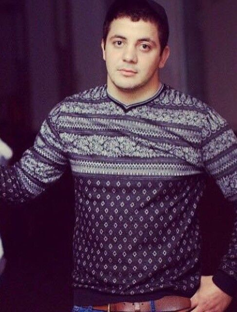  8284621  Timur, 37 ,    