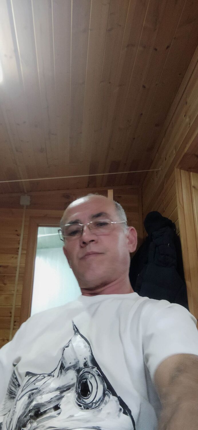  43321621  , 52 ,    