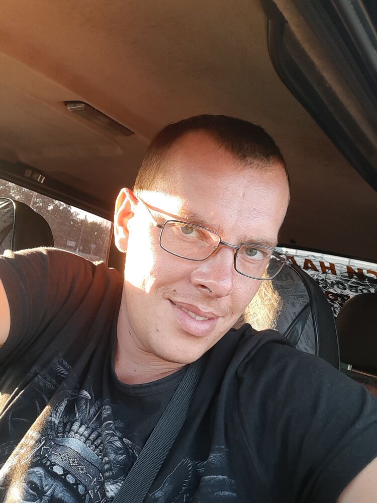  36749311  , 35 ,    
